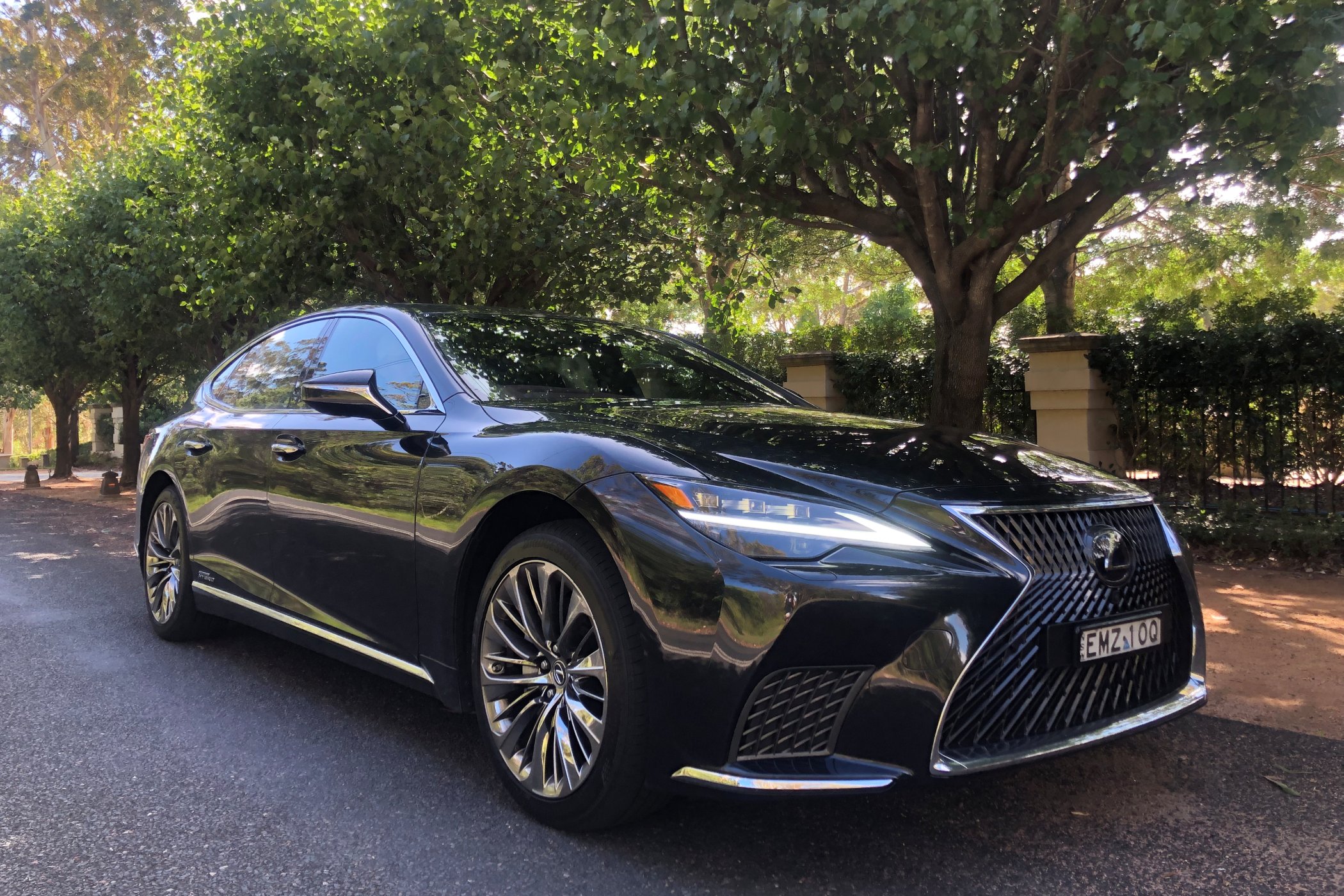 Lexus LS 500 H And LS 500 2023 Review Motoring Minute Lexus LS 500 H And LS 500 2023 Review Motoring Minute