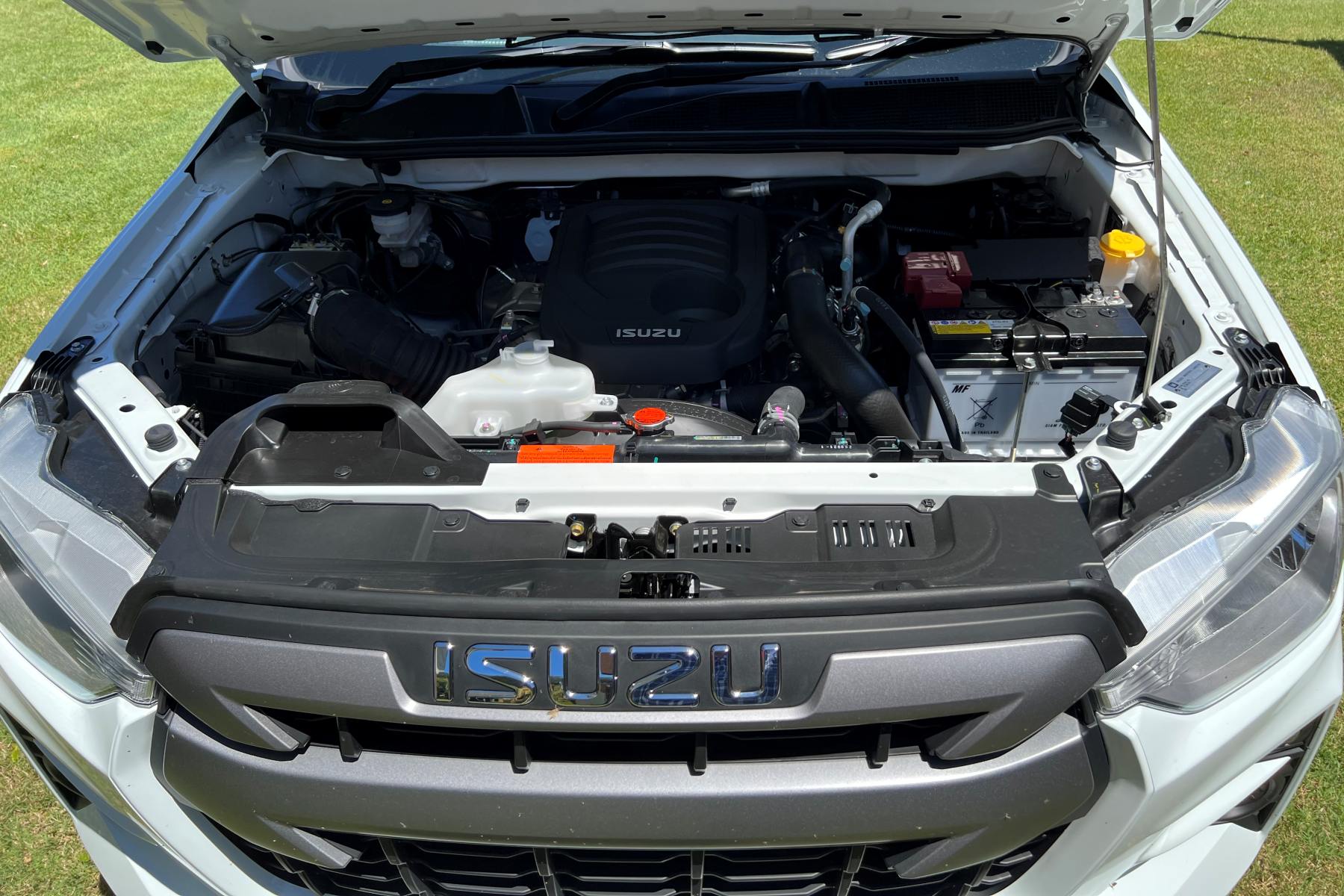 2023 Isuzu D-Max SX Single Cab Chassis 4x2 Ute 1.9L engine