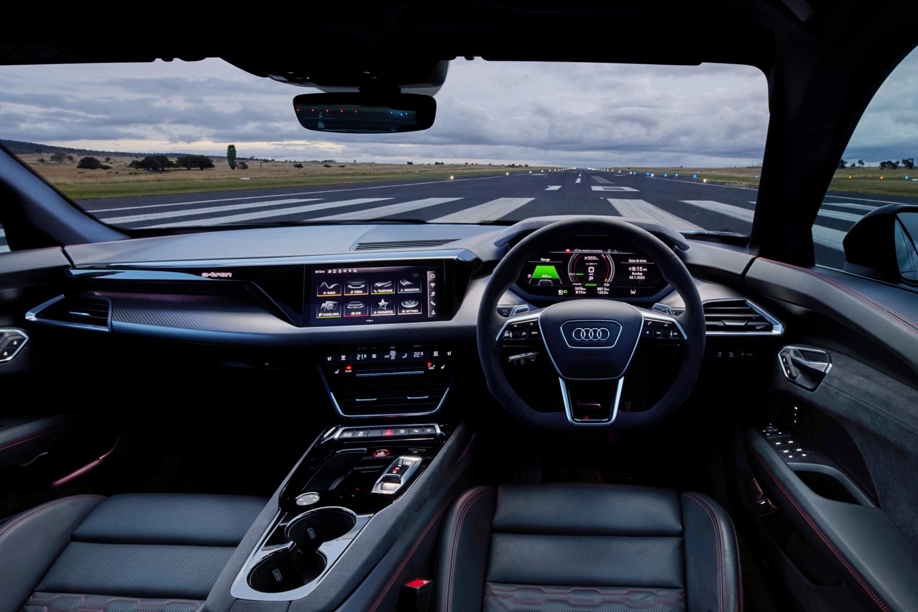 Audi RS e-tron GT front interior