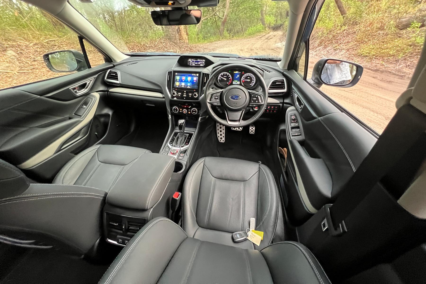 Subaru Forester 2.0i S AWD SUV front interior 1