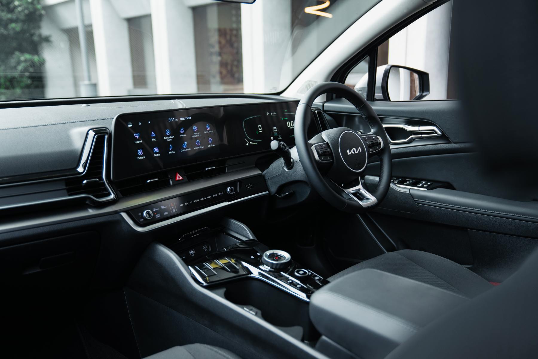 2024 Kia Sportage Hybrid SX front interior 1