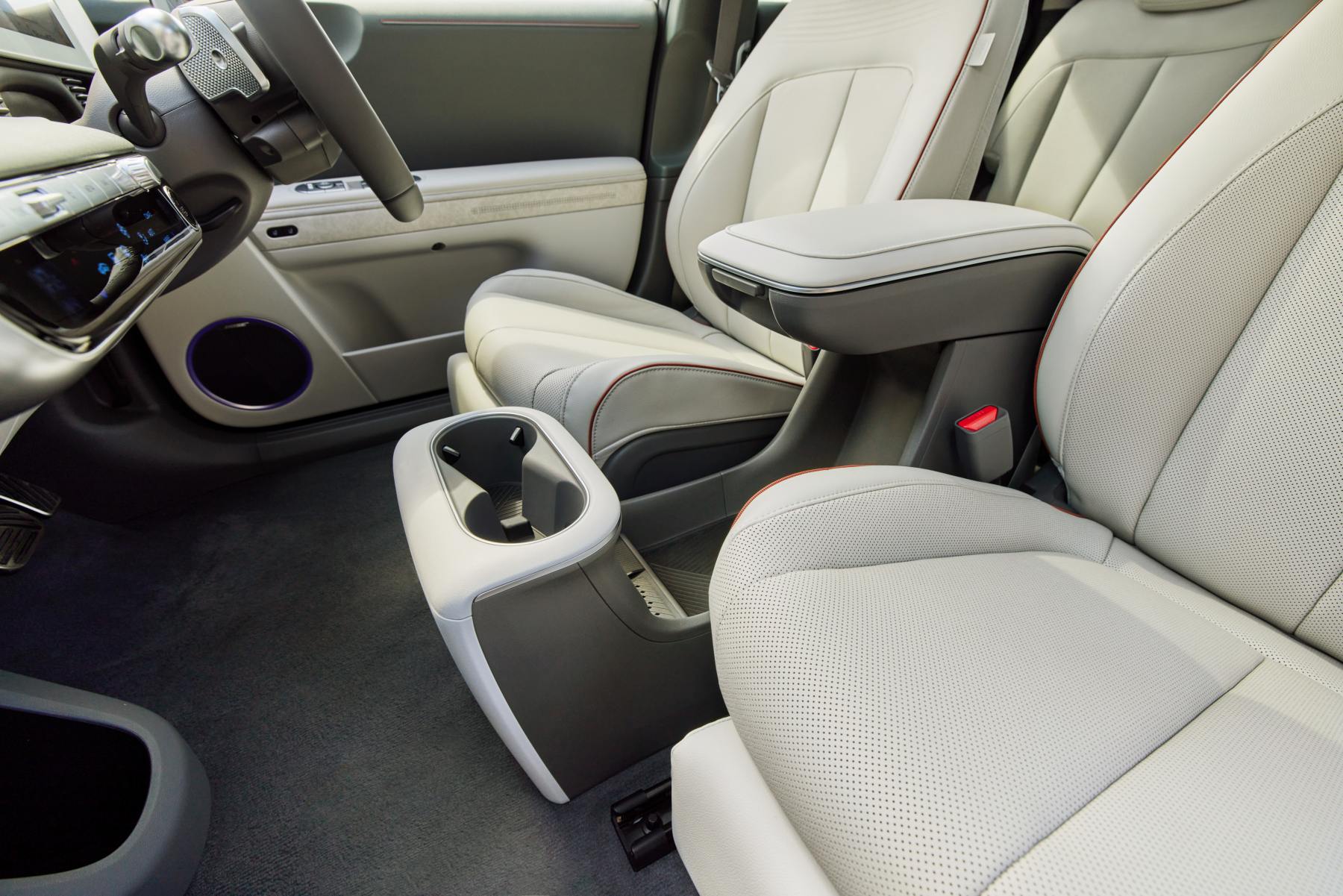 Hyundai IONIQ 5 EPIQ interior space