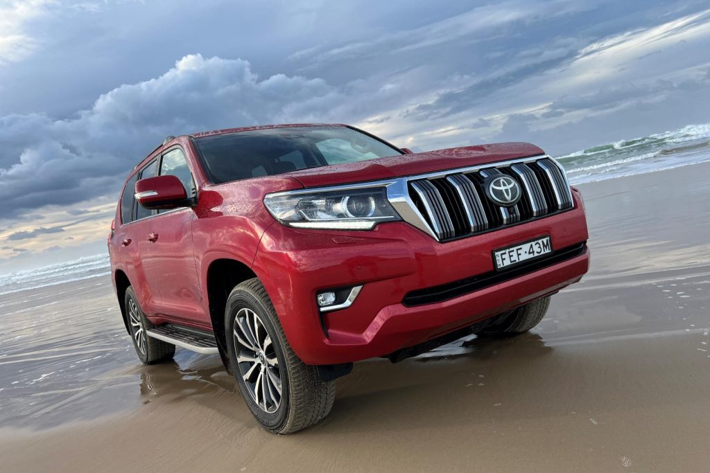 We drive the Toyota LandCruiser Prado Kakadu 4WD for 2024 - Motoring Minute