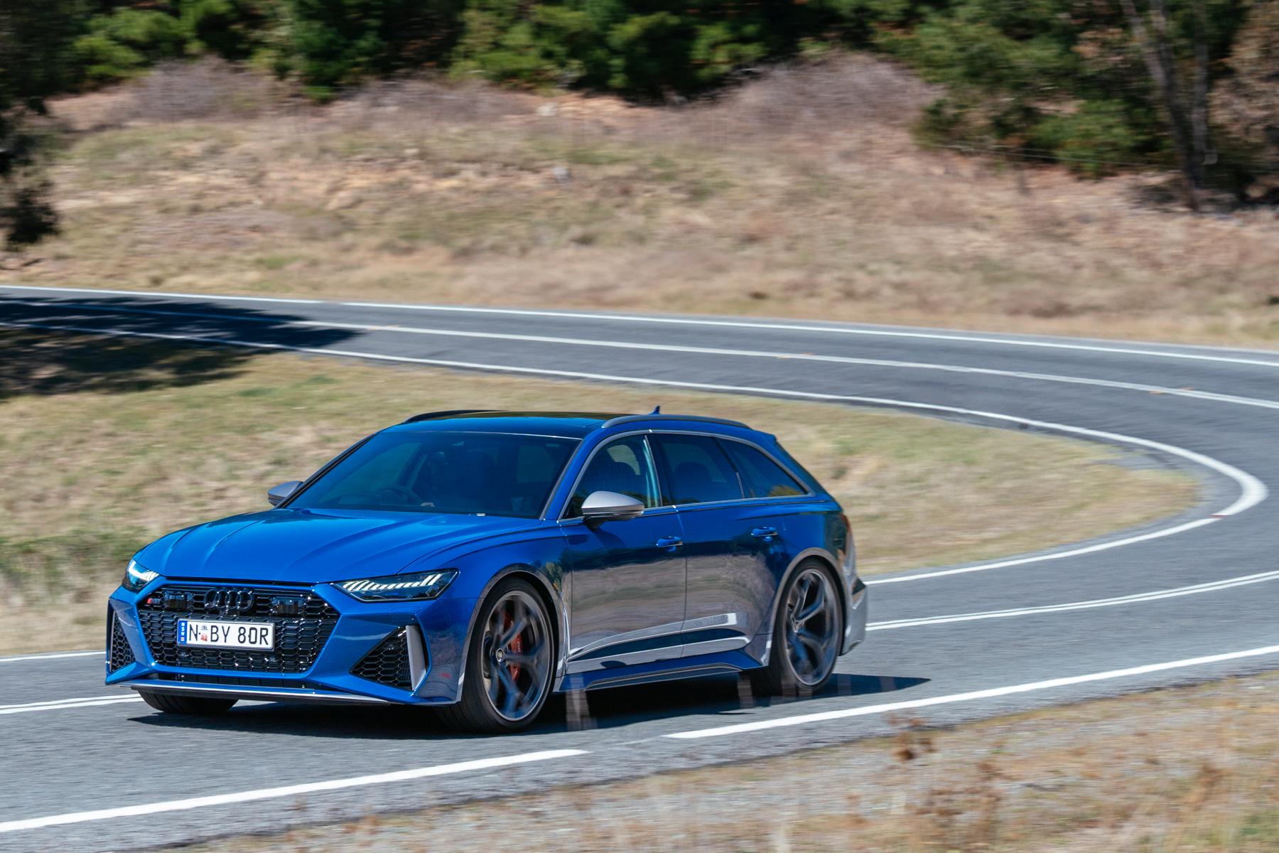 2024 Audi RS6 Performance Avant quattro front driving 1