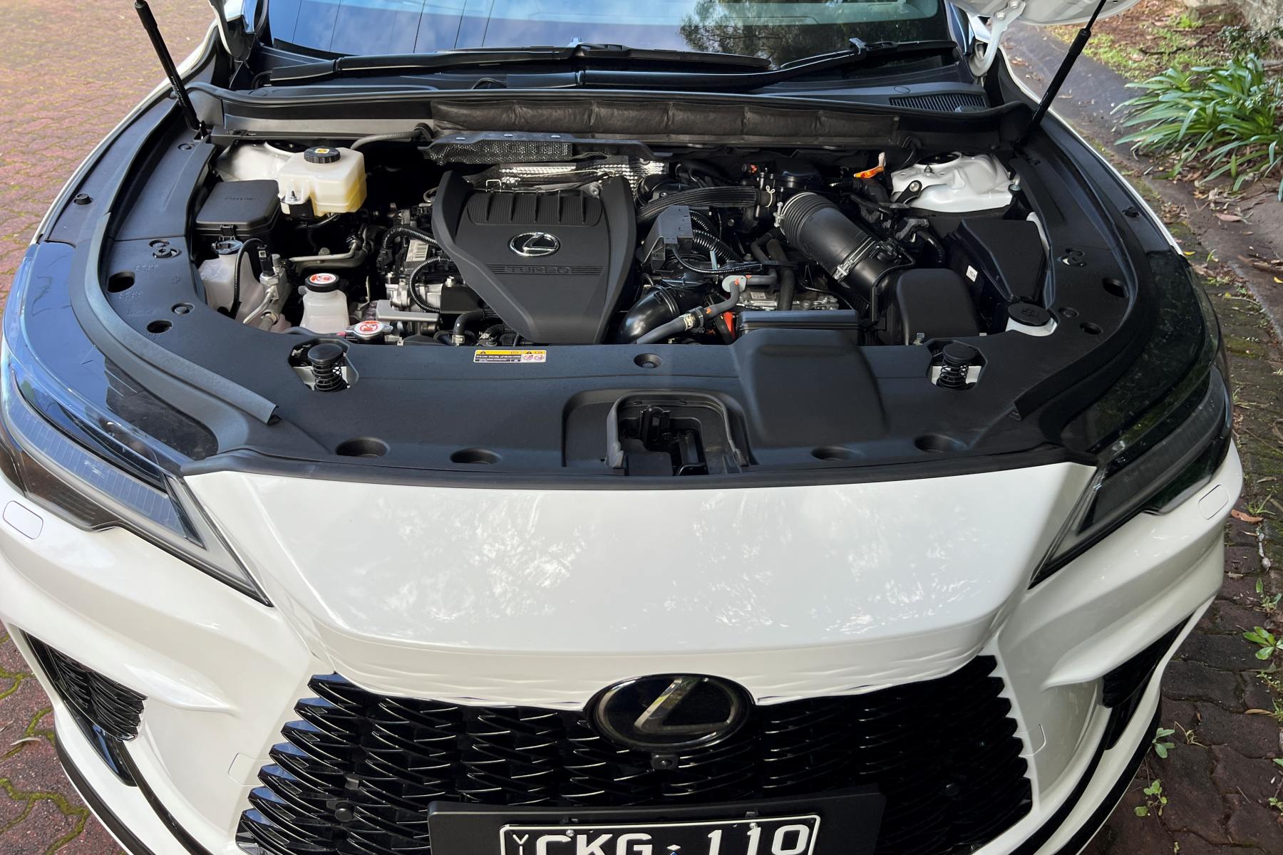 2024 Lexus RX 500h Performance engine 1