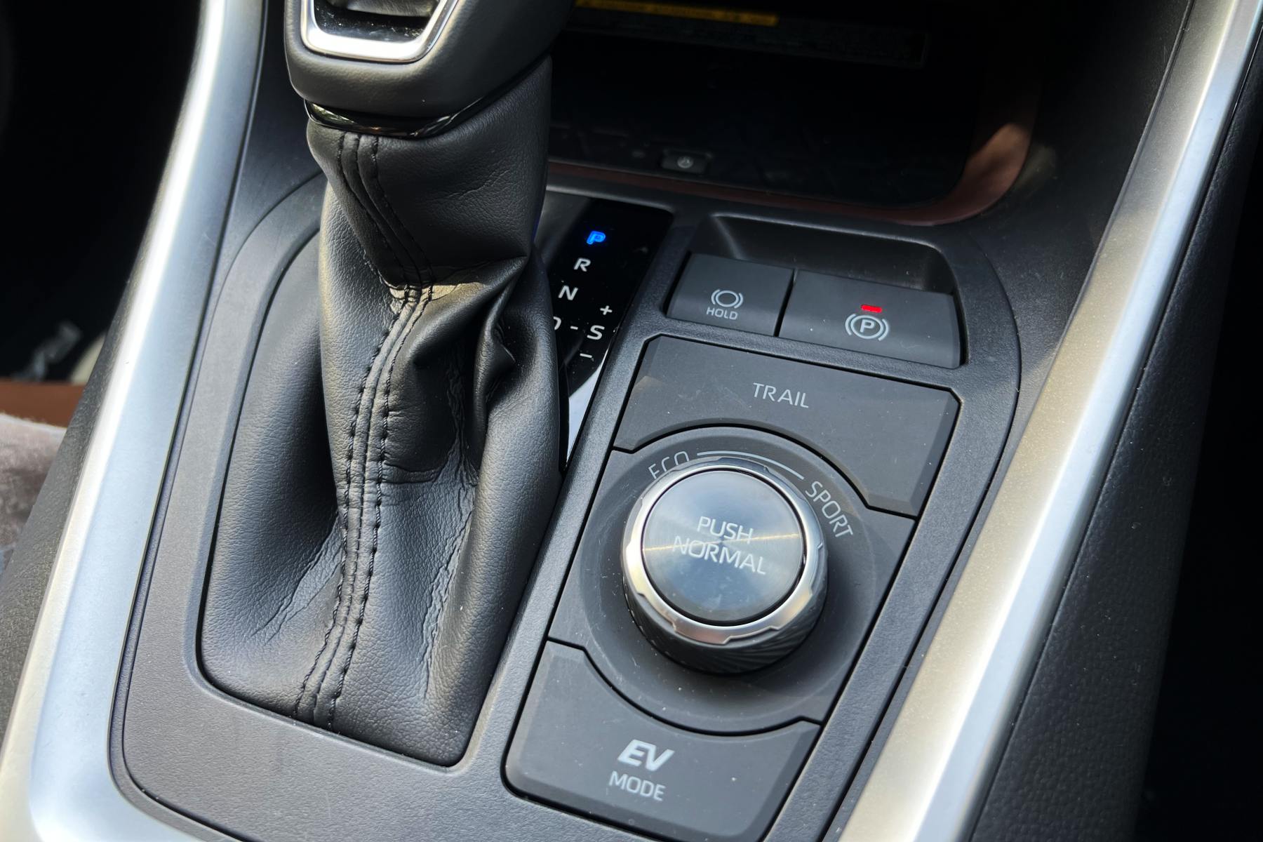 Toyota RAV 4 Cruiser Hybrid transmission