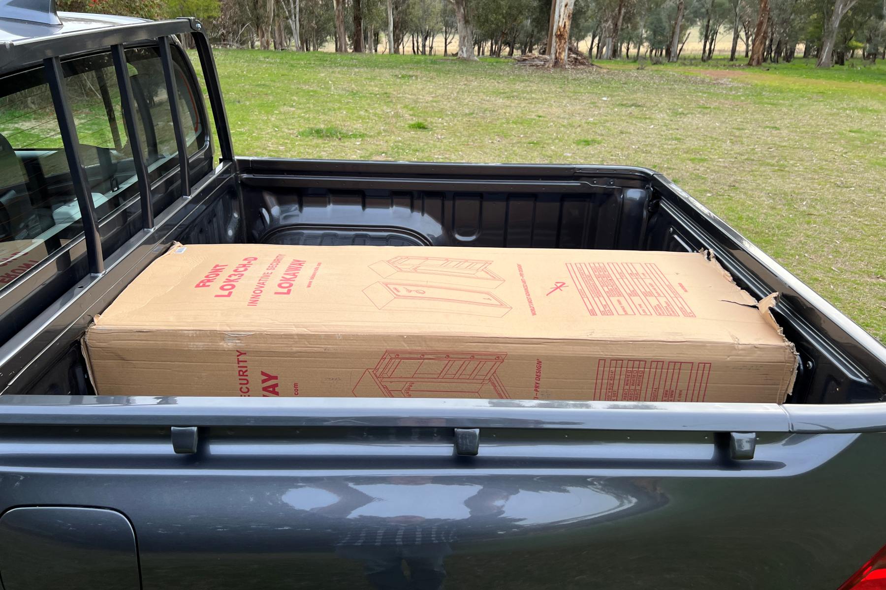 Toyota HiLux SR 48V Dual Cab 4WD Ute tub 1