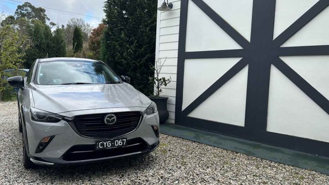 Mazda CX-3 Touring SP exterior front 2