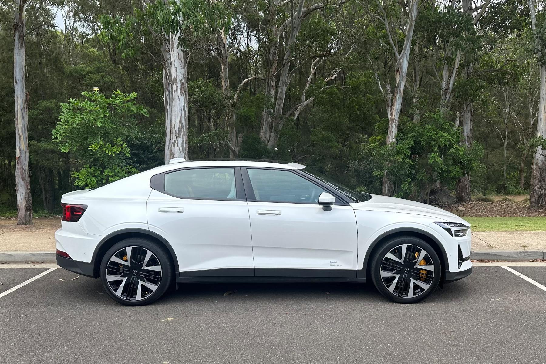 Polestar 2 Long Range Dual motor Performance profile 1