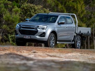 2024 24MY Isuzu D-MAX LS-U Crew Cab Chassis Mercury Silver North Stradbroke Island (5)