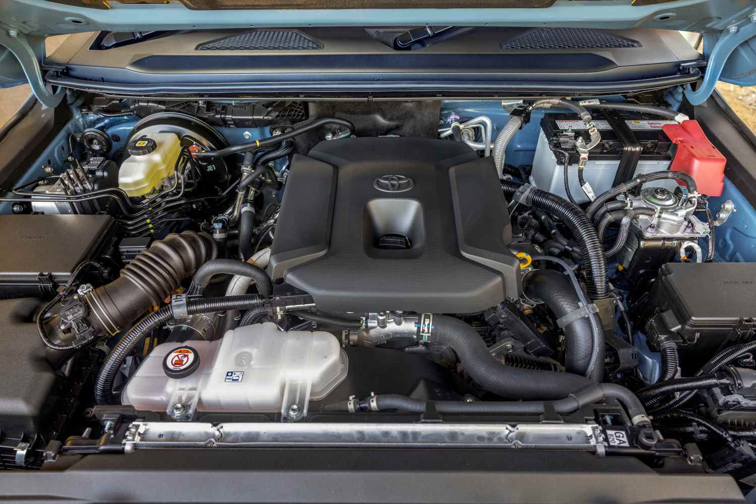 2025 Toyota Prado engine 1