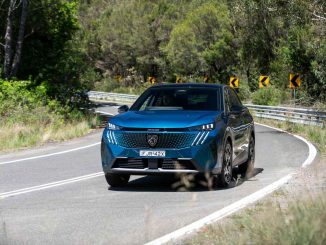 2025 PEUGEOT 3008 GT Premium Hybrid front exterior