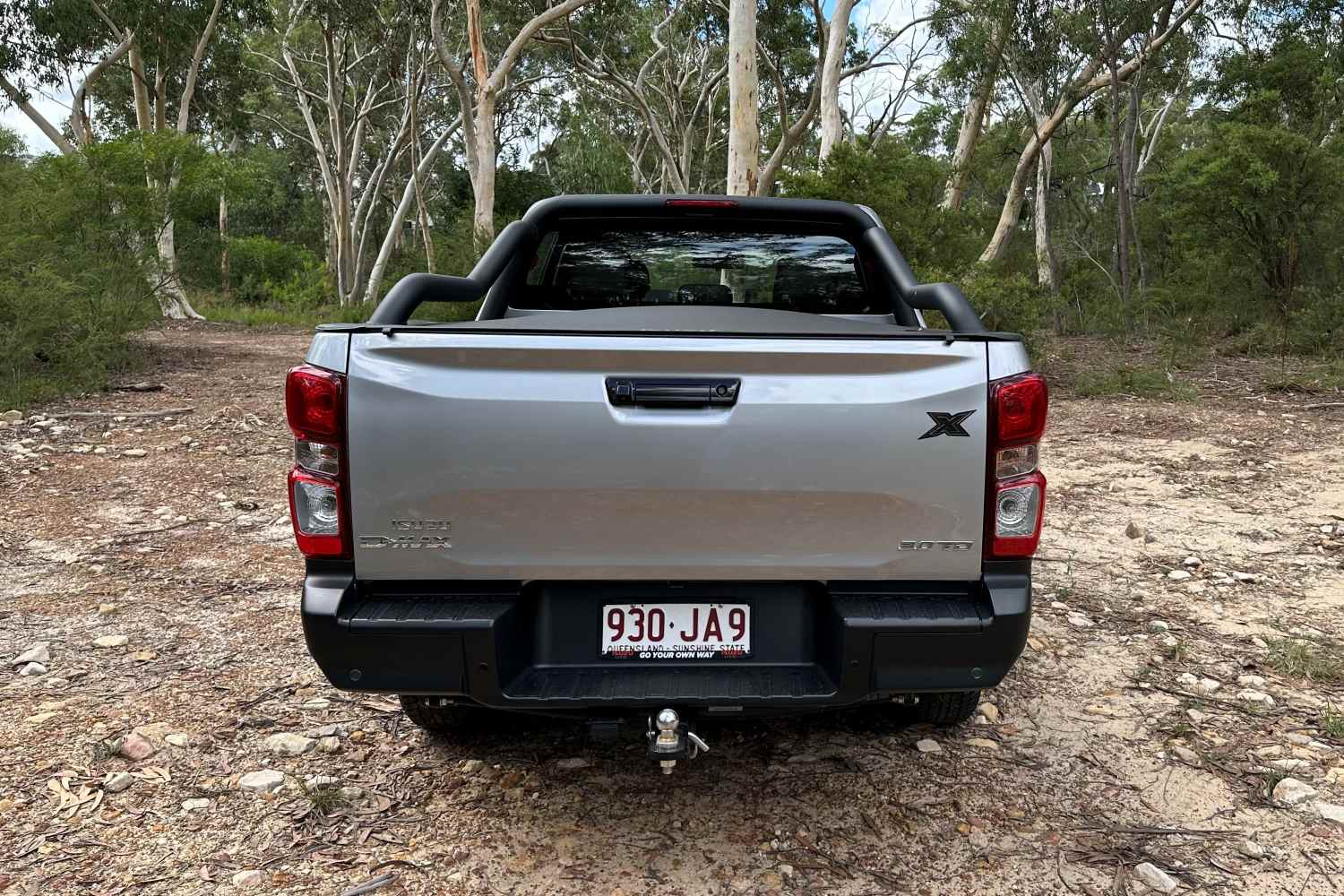 Isuzu D-Max X-Rider rear 1