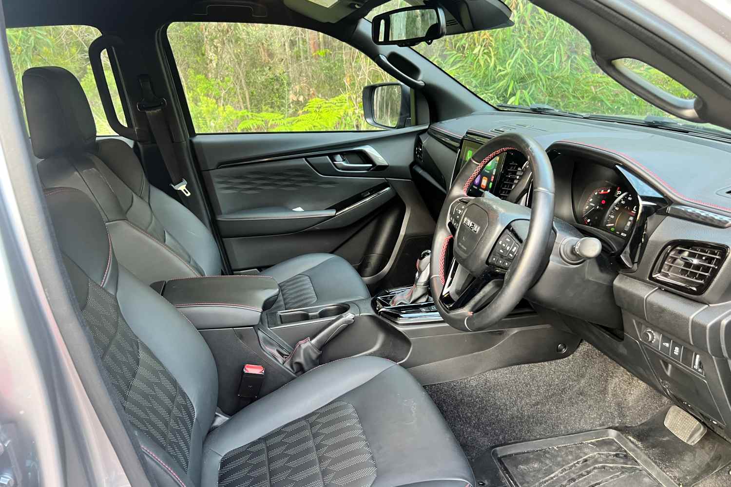 Isuzu D-Max X-Terrain interior front