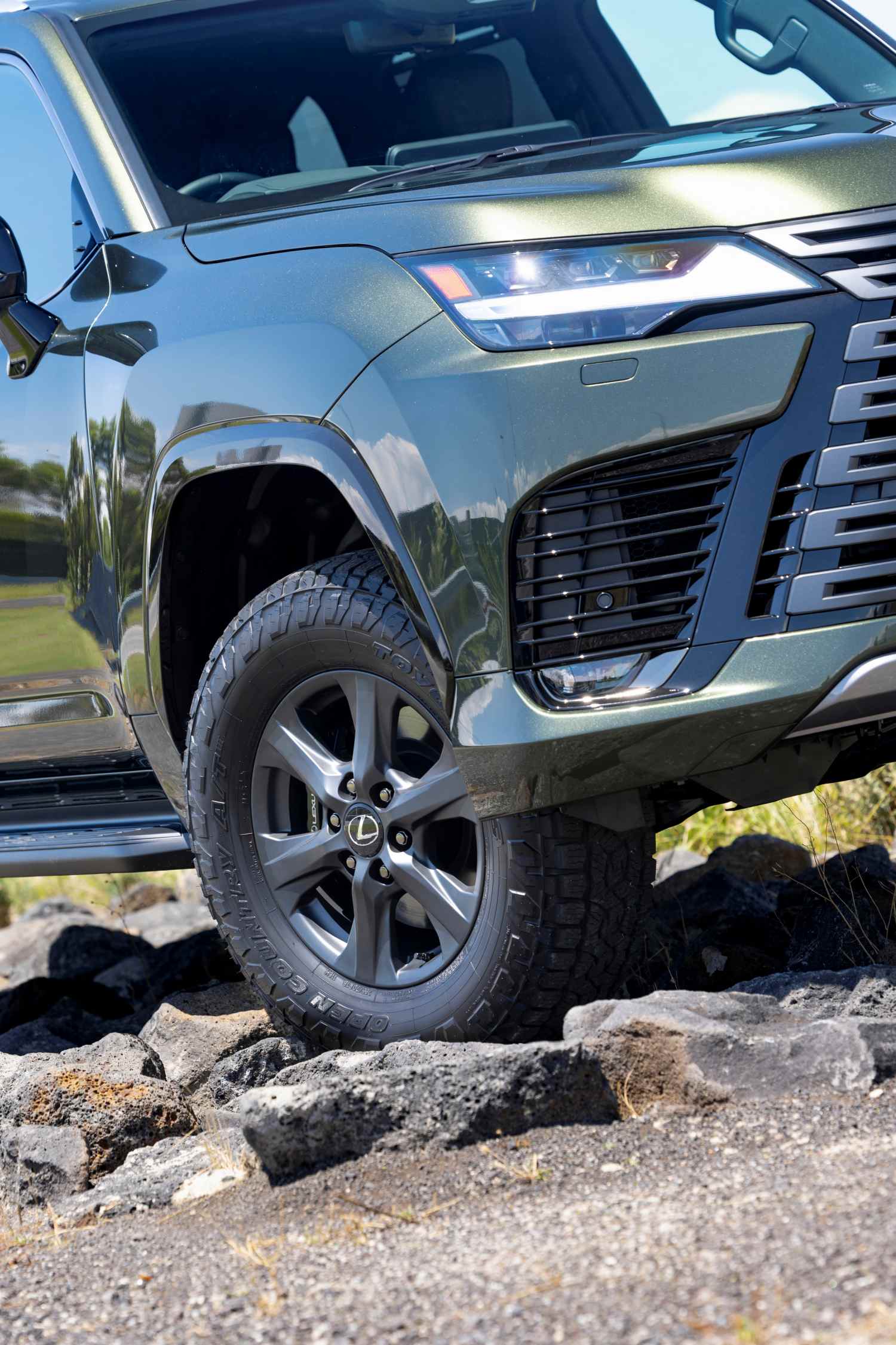 Lexus LX Overtrail 3