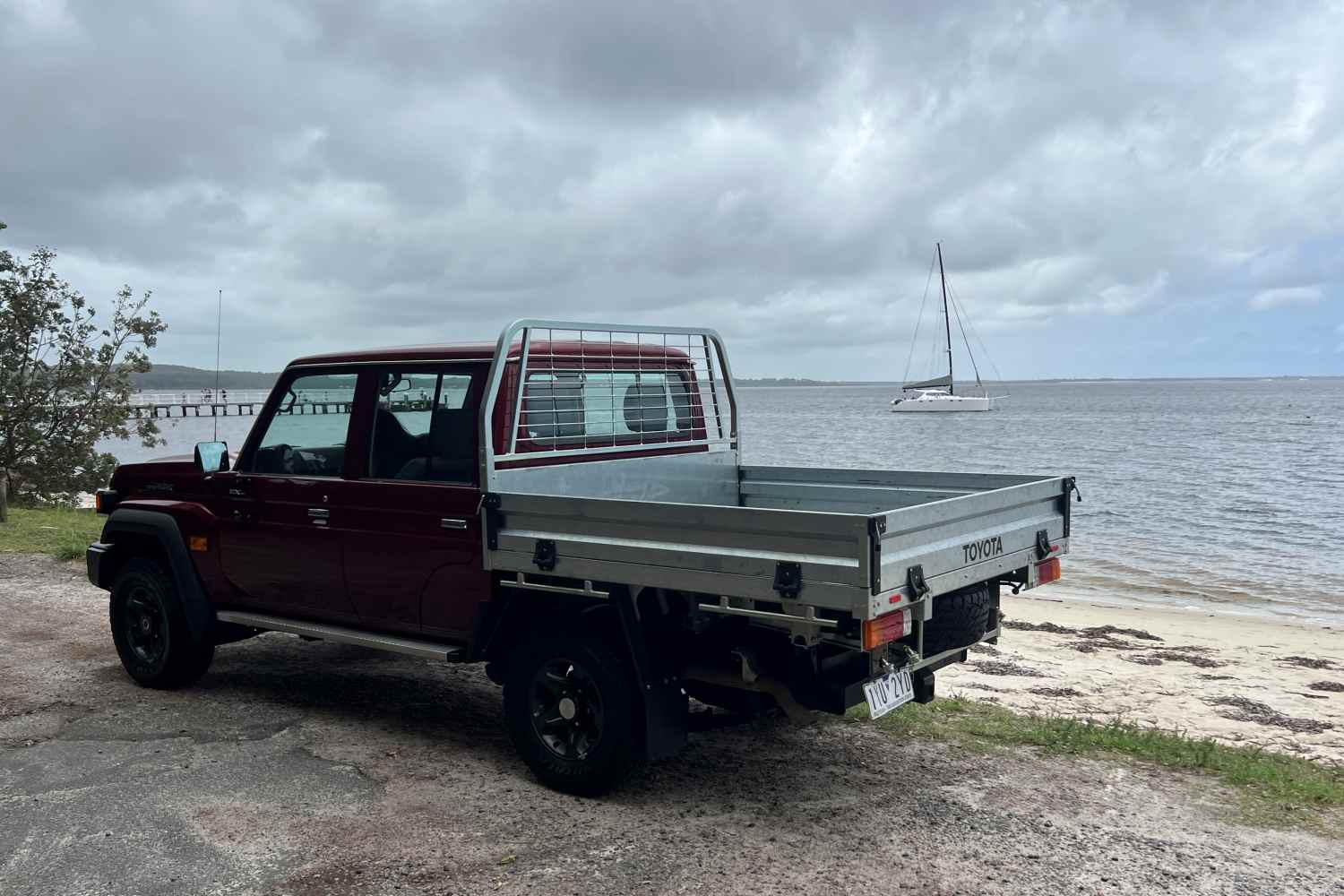 Toyota LC79 DCC GXL rear quarter 1