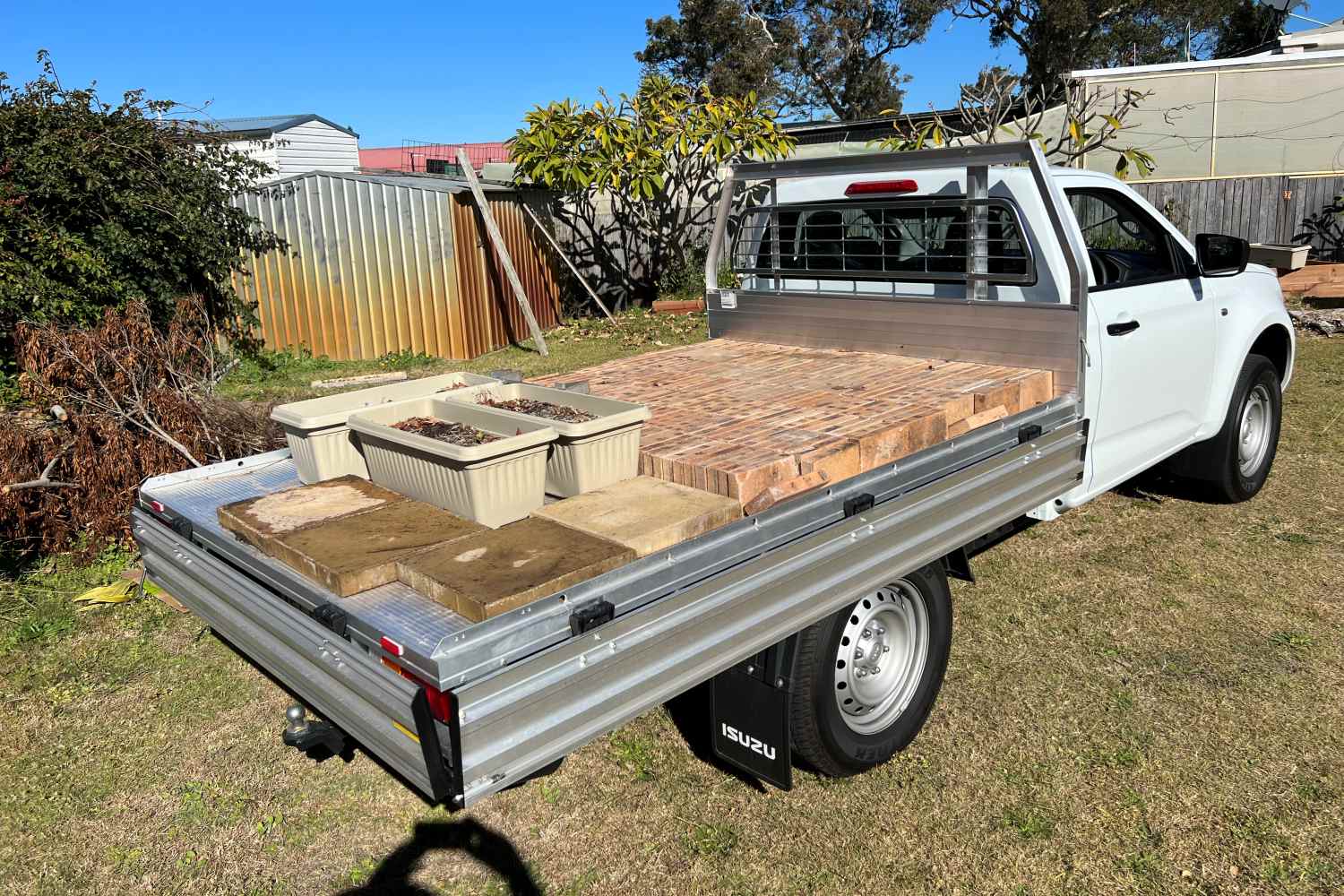 2024-Isuzu-D-Max-SX-Single-Cab-Chassis-4x2-Ute-1.9L-tray 2