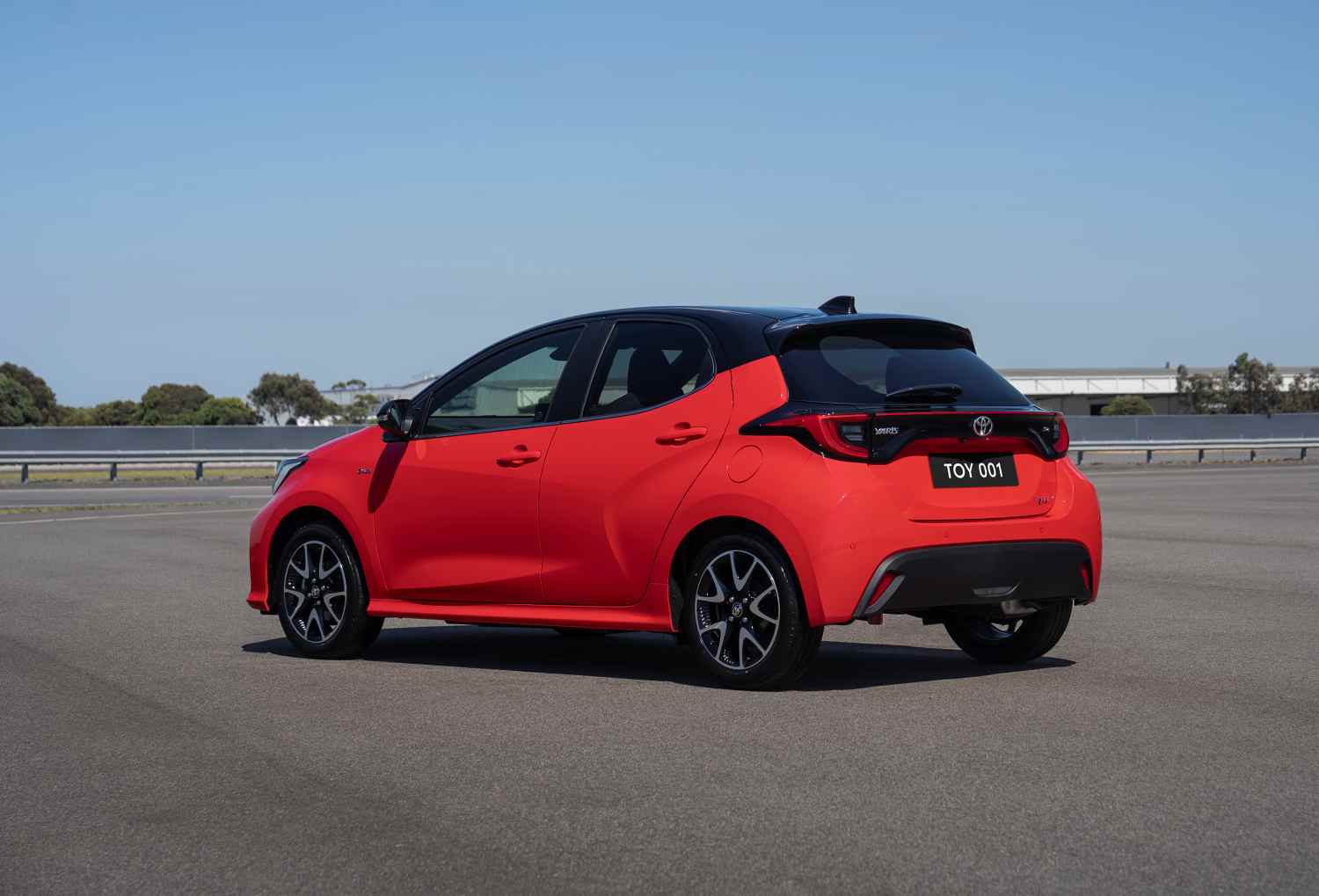 2025 Toyota Yaris 2