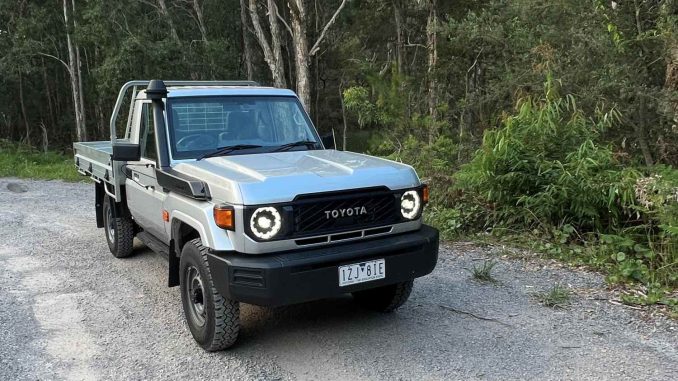 Toyota LC79 Workmate SCC front 2