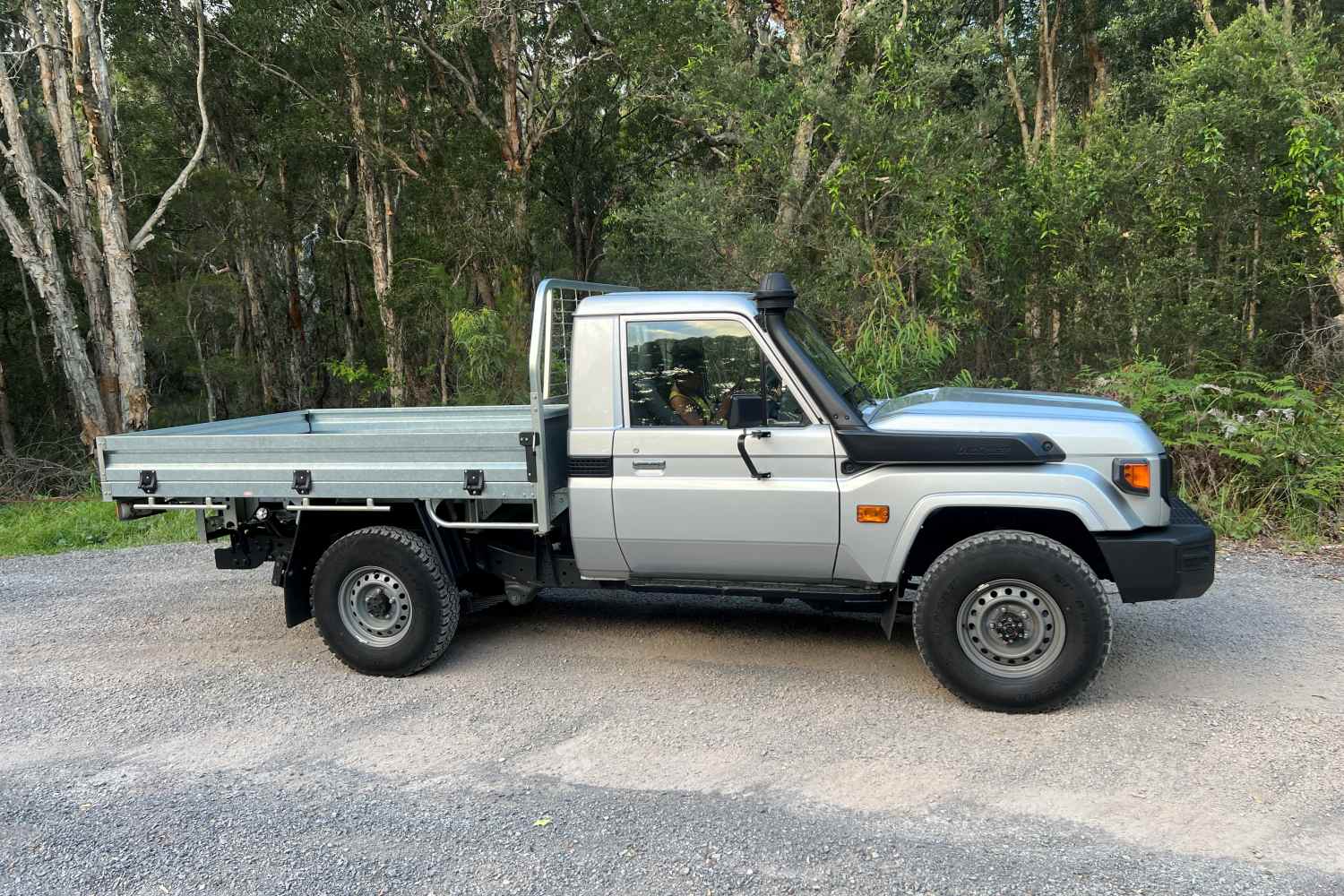 Toyota LC79 Workmate SCC profile 1