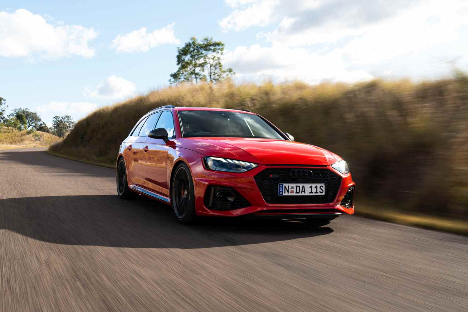 Audi RS 4 Avant TFSI quattro Competition driving 1