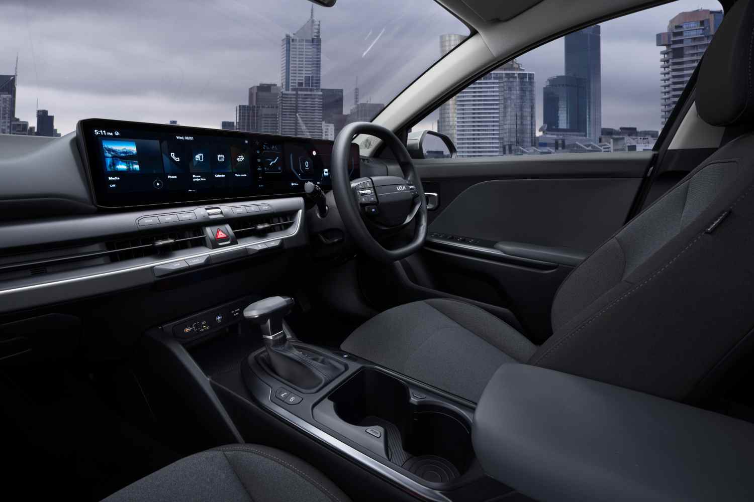 Kia K4 front interior front 1
