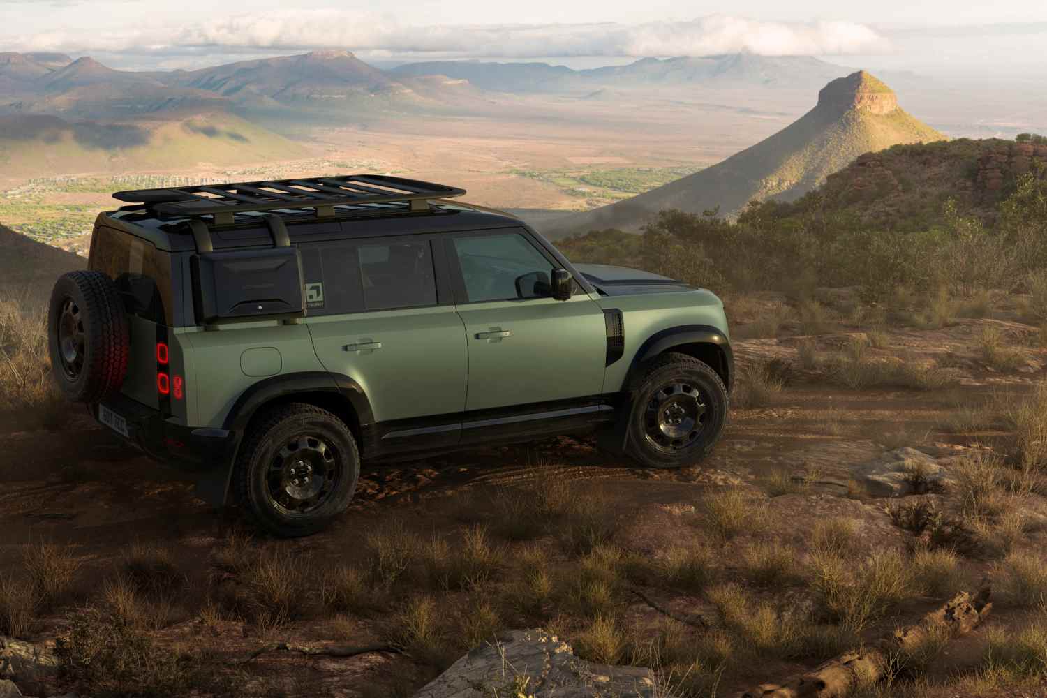 Land Rover Defender Trophy vehicles 4