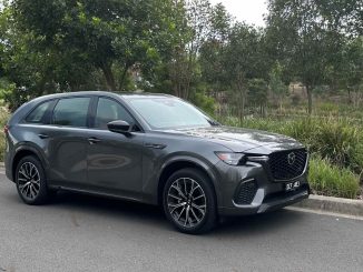 Mazda CX-70 Azami SP SUV front quarter 1