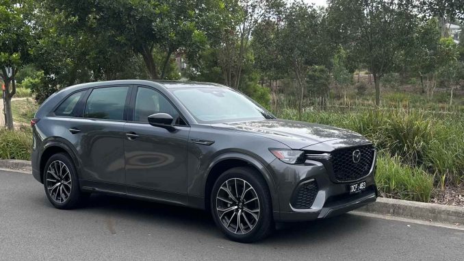 Mazda CX-70 Azami SP SUV front quarter 1