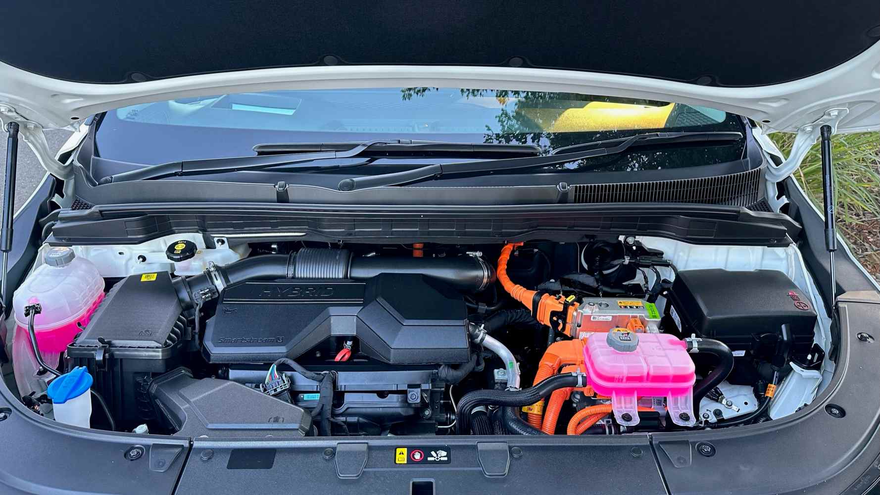 2025 Kia Carnival GT-Line hybrid engine 1