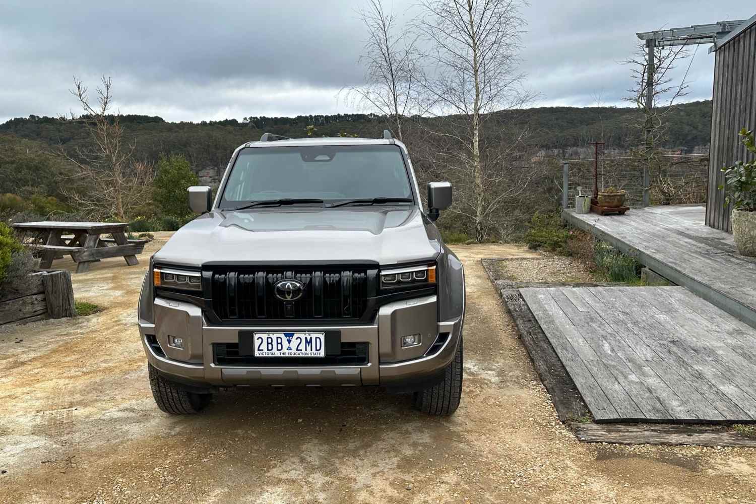 2025 Toyota LandCruiser Prado Kakadu front 1