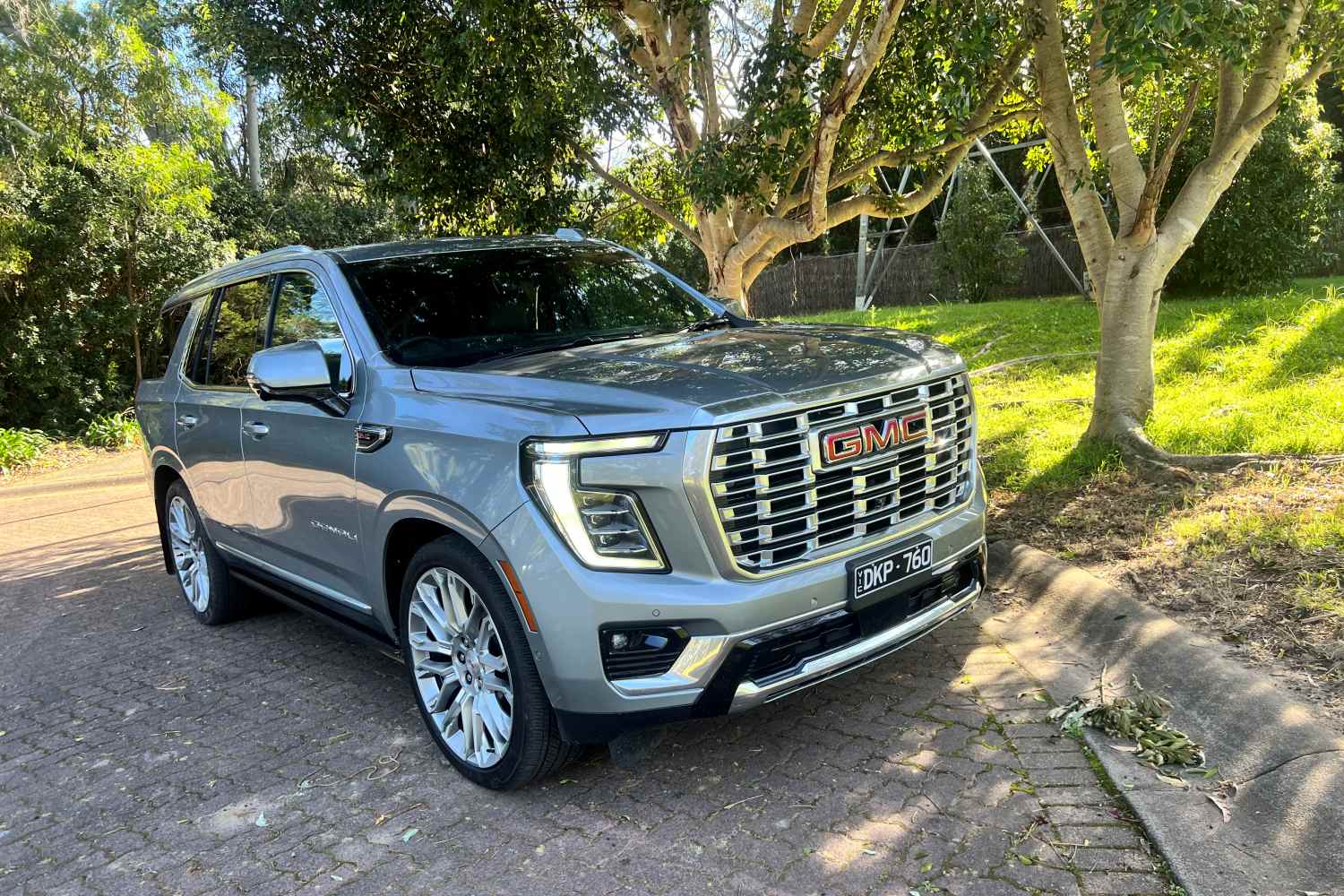 2025 Yukon Denali front quarter 1