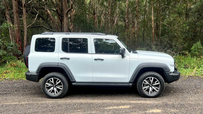 GWM Tank 300 diesel profile 1