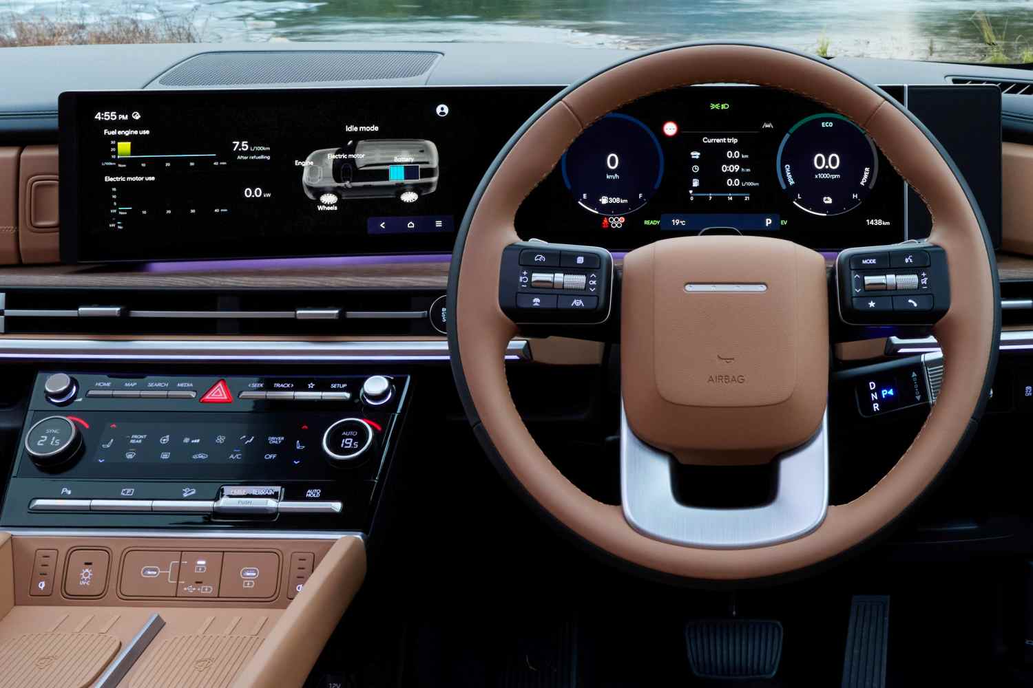 Hyundai Santa Fe Caligraphy HEV interior ev 1
