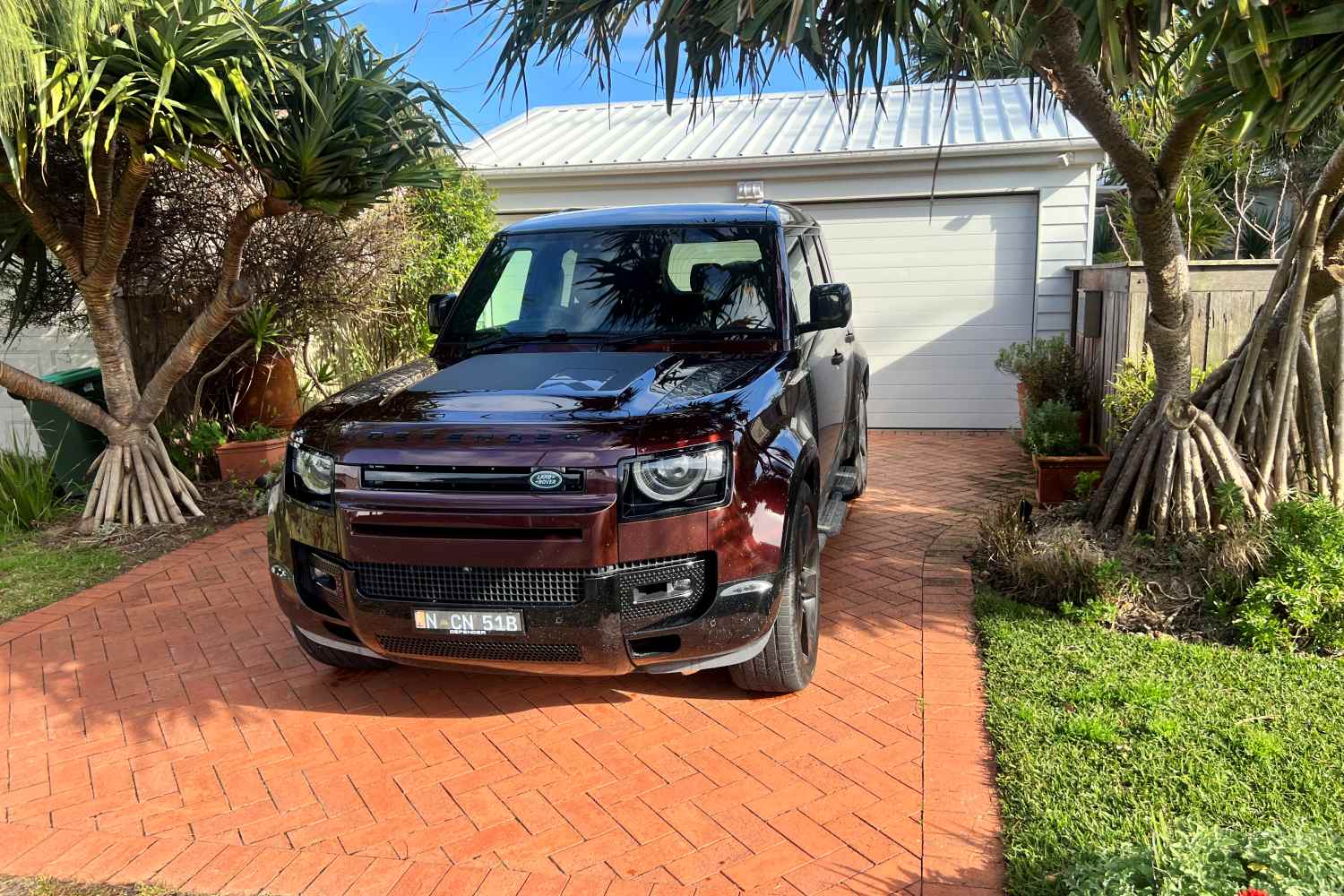 Land Rover Defender 110 Sedona front grill 1