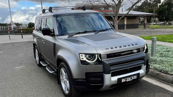 Land Rover Defender 130 x-dynamic D350 front quarter 1