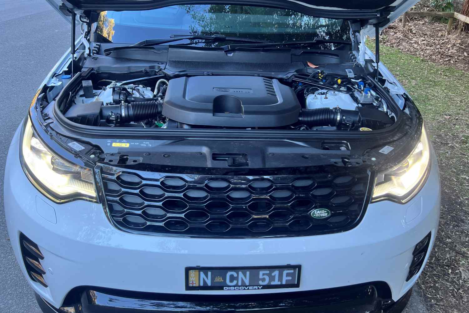 Land Rover Discovery D350 35TH Anniversary edition engine1