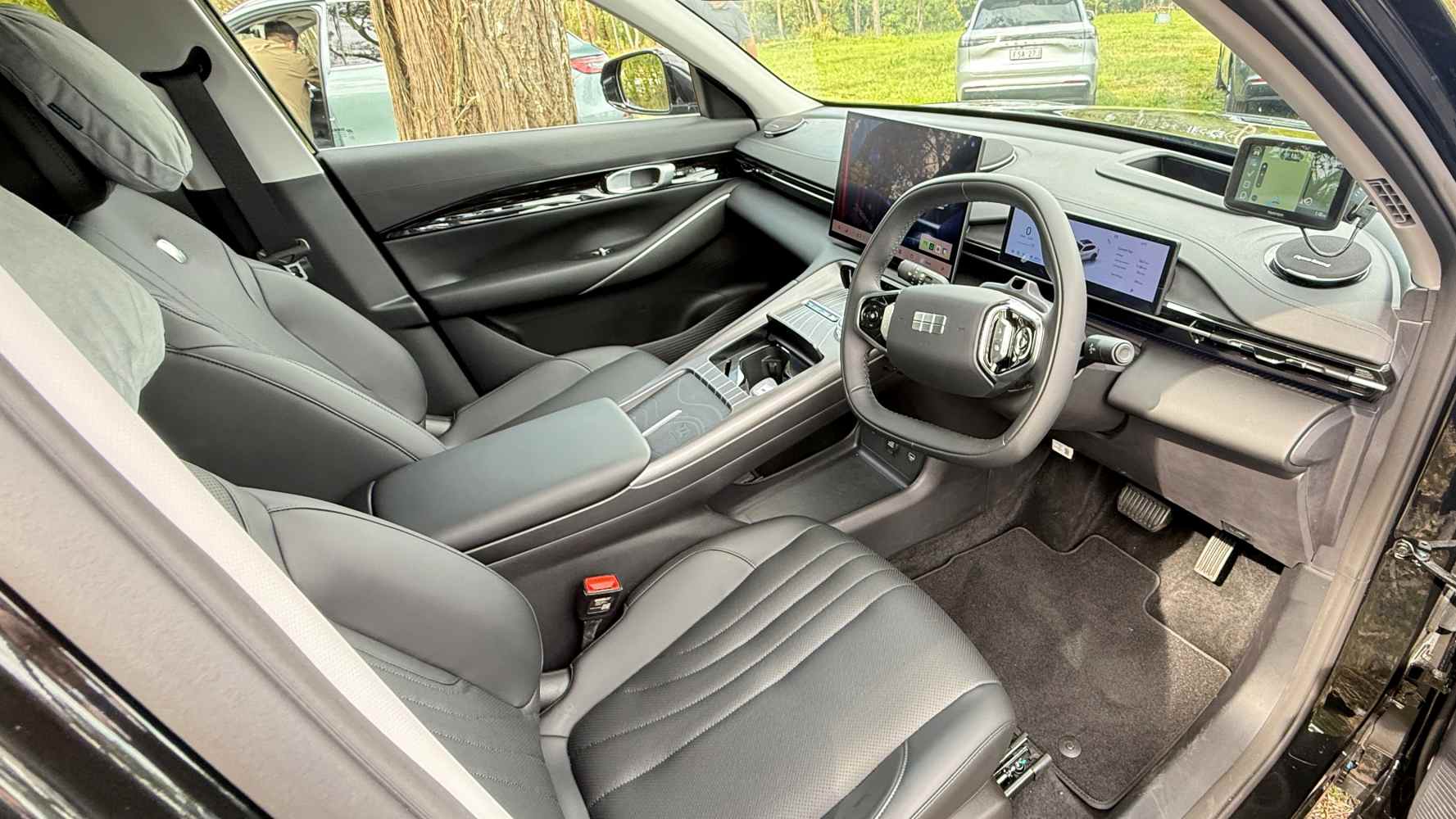 2025 Geely Starray EM-i launch 2