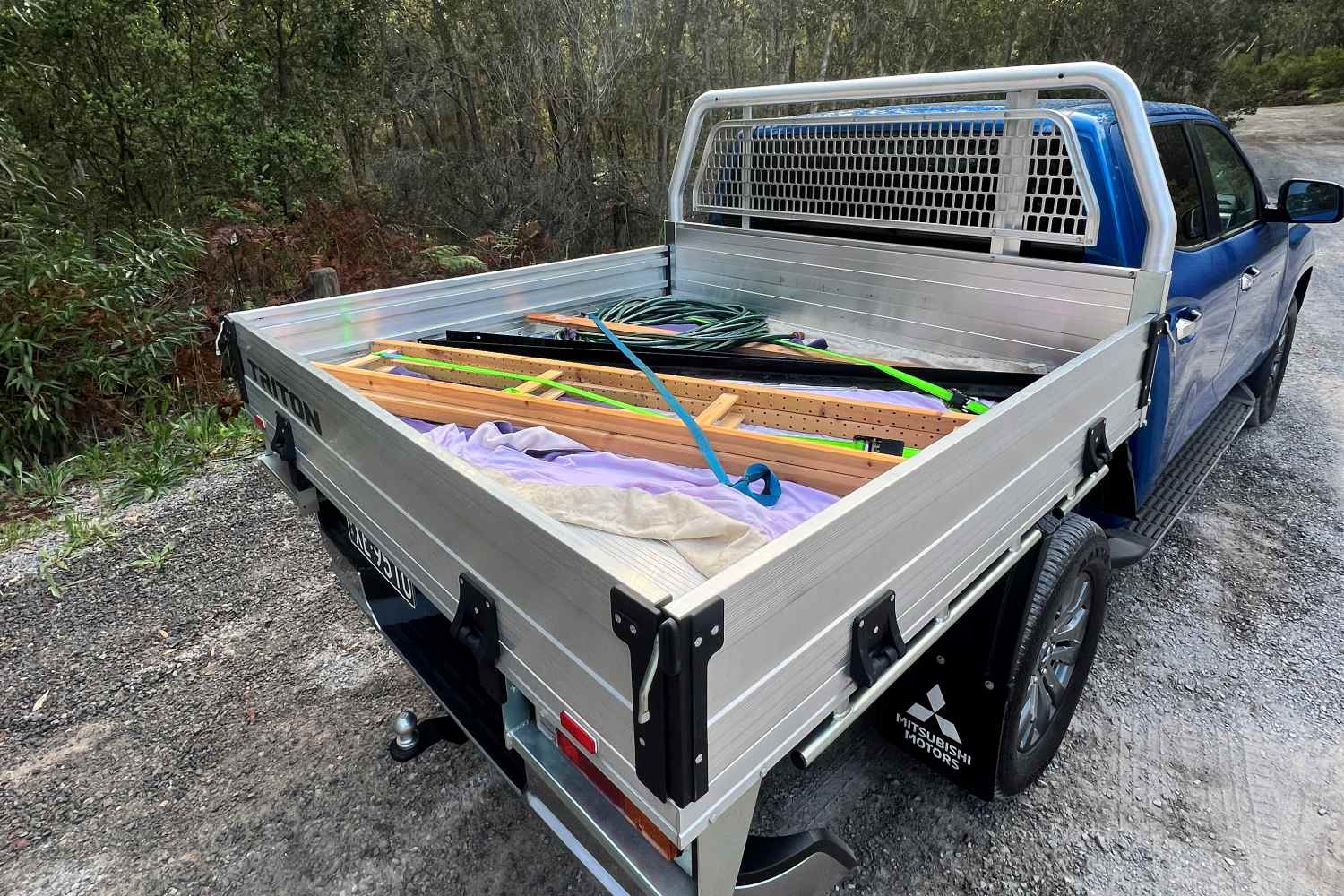Mitsubishi Triton GLS Dual cab tray back 4WD Ute rear tray 1