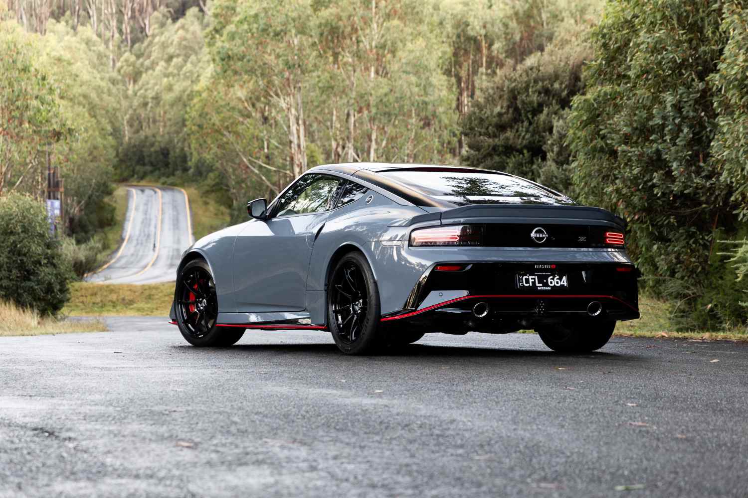 Nissan Z Nismo rear quarter 1