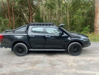 Mazda BT-50 GT profile 1