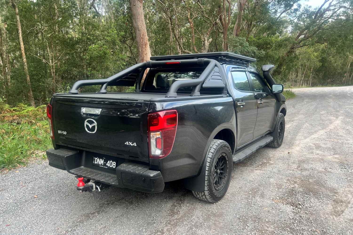 Mazda BT-50 GT rear quarter 1