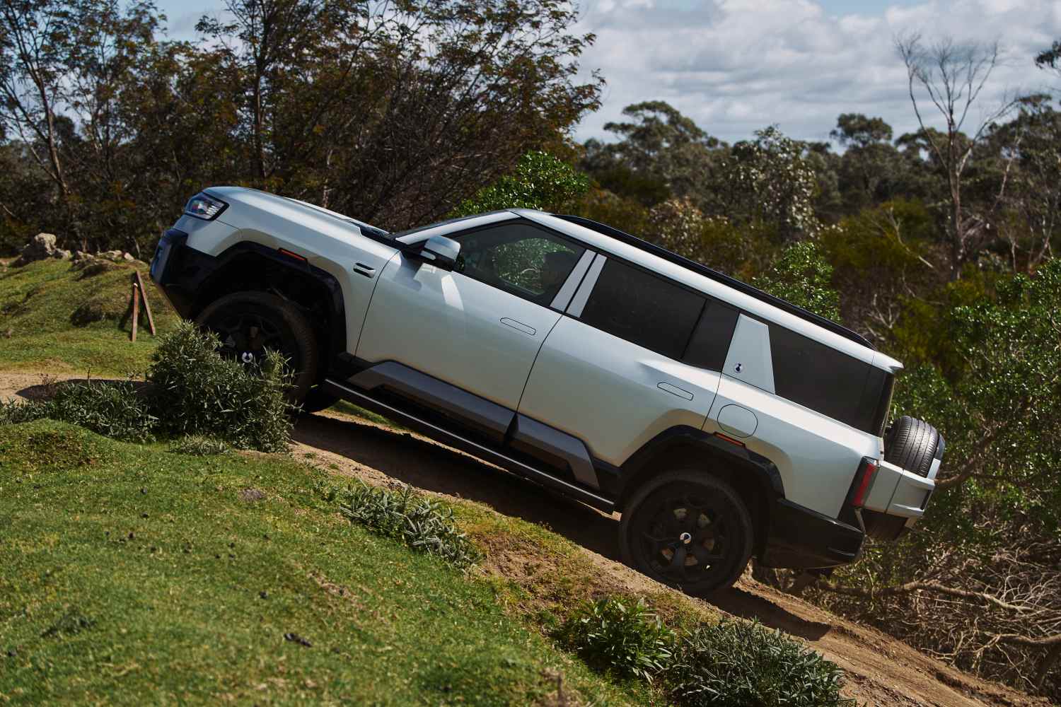 BYD_DENZA B8_EXTERIOR_5