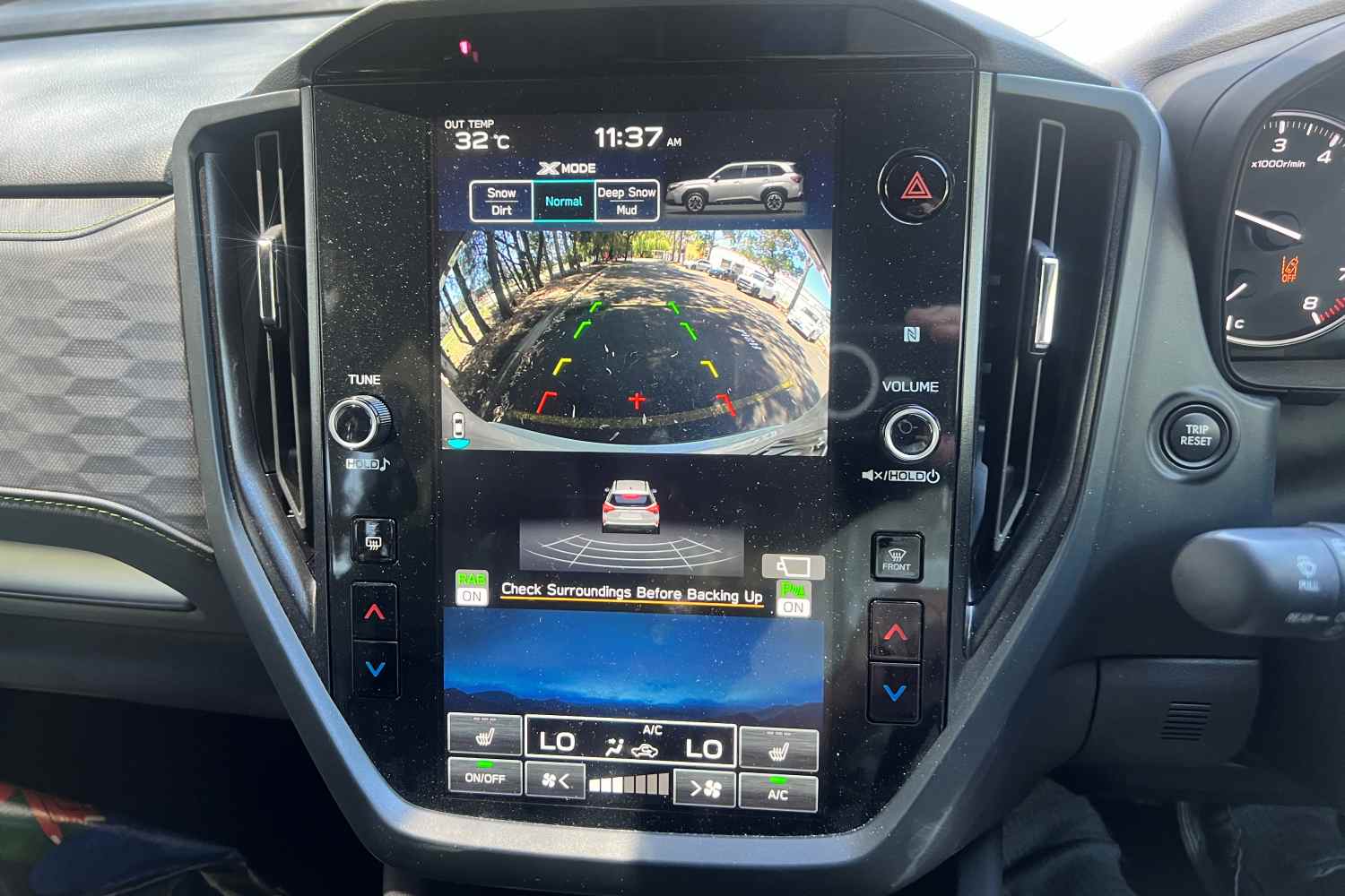 2025 Forester AWD Hybrid Sport central screen reverse camera 1