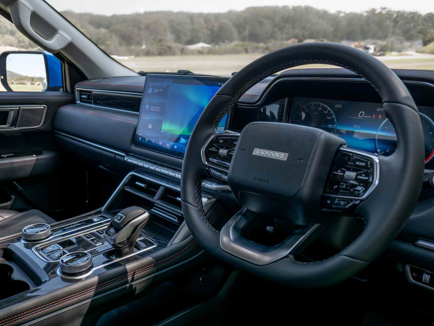 FOTON V9 L INTERIOR FRONT 1