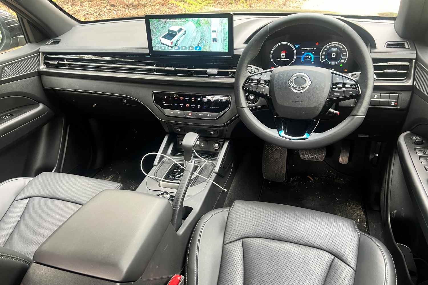 KGM Musso Ultimate Sport interior front 1