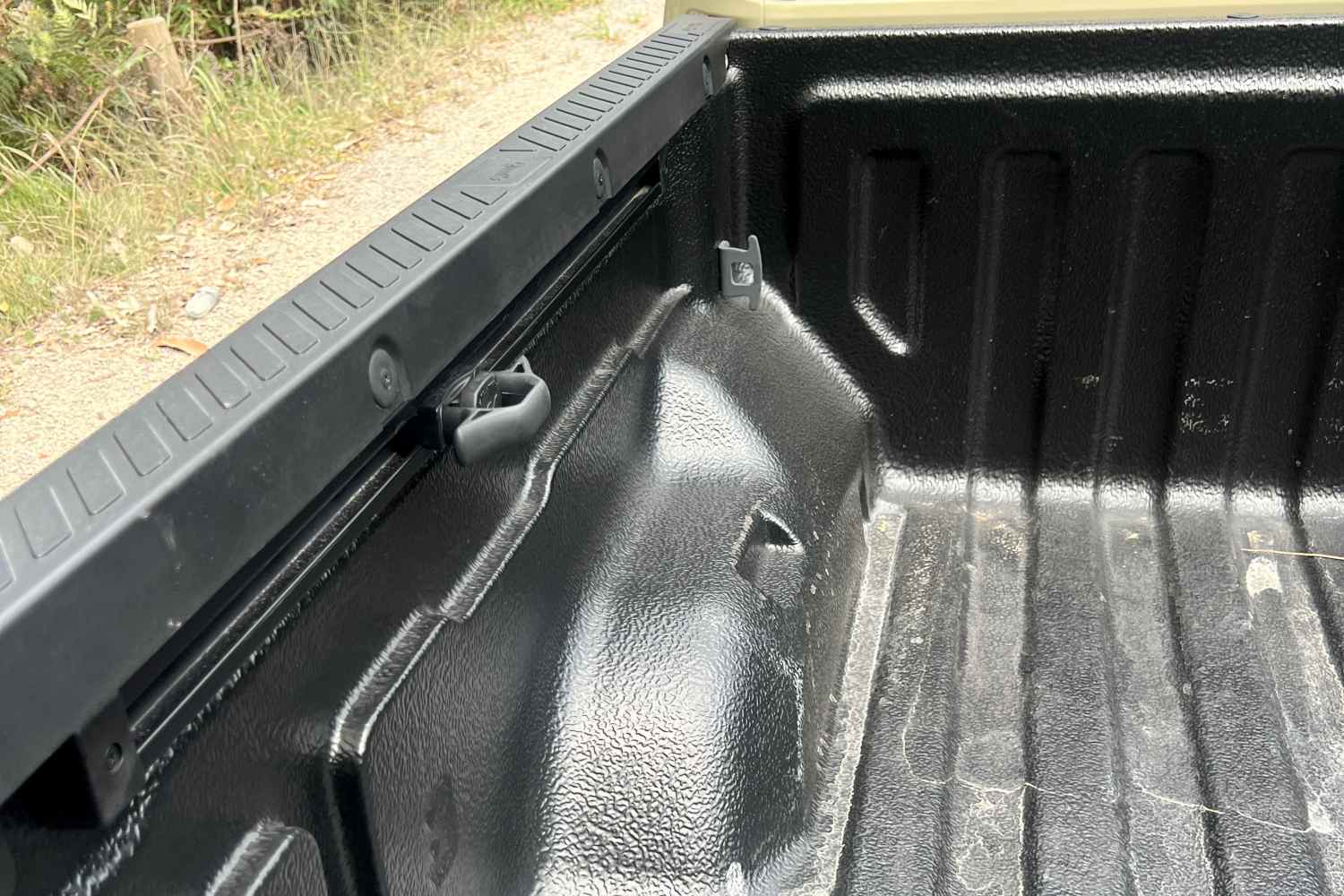 Kia Tasman X-Pro 4WD Ute Tub tie points 1