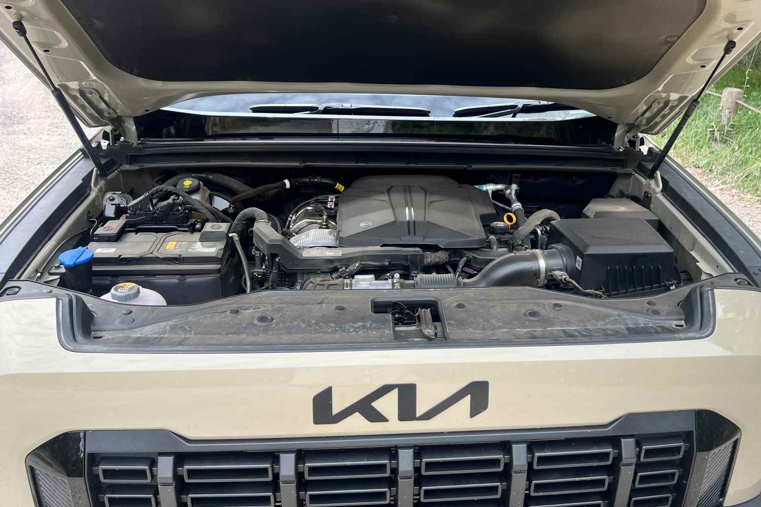Kia Tasman X-Pro 4WD Ute engine 1
