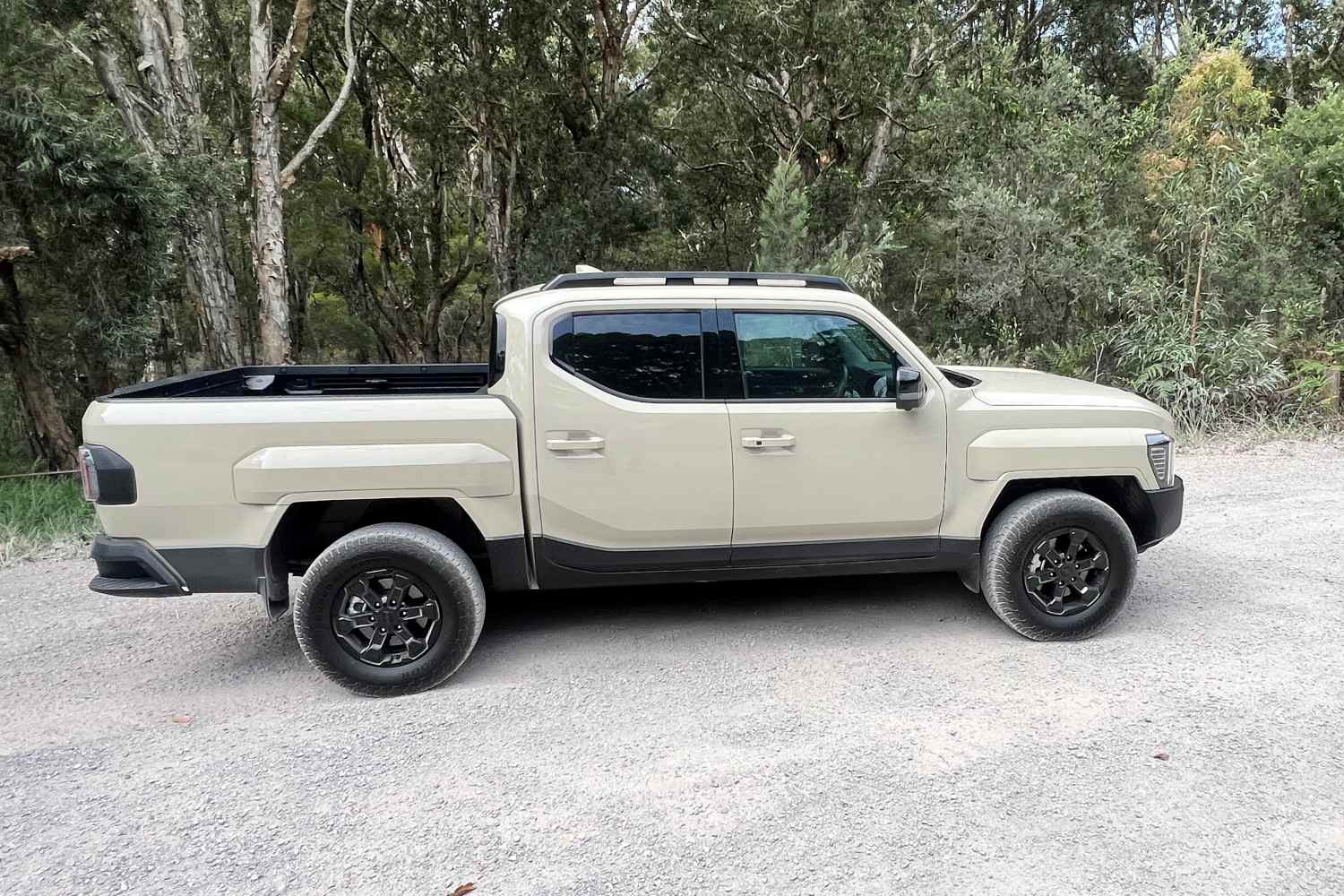 Kia Tasman X-Pro 4WD Ute profile 1