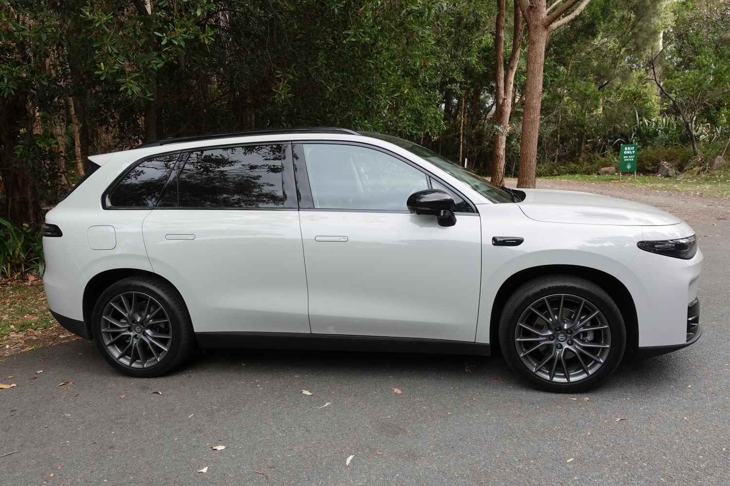 Leapmotor C10 REEV profile 1